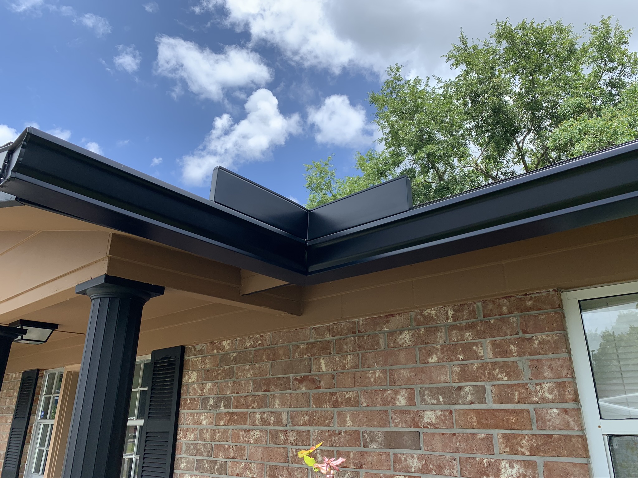 Masterful Gutter Installation Services in Jacksonville, Florida: Enhancing Homes and Protecting Investments