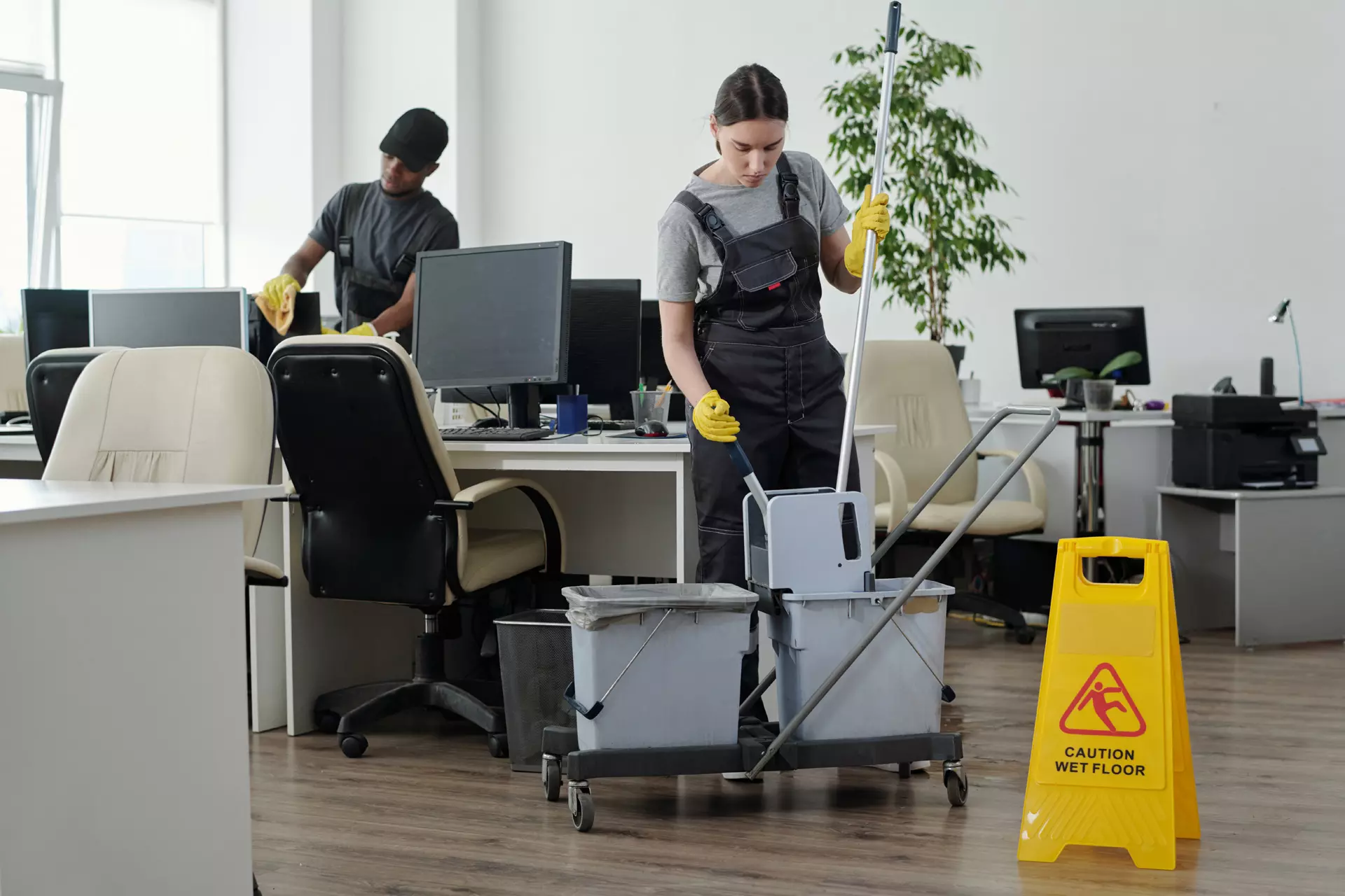 Effective Office Cleaning Practices for Maintaining a Healthier Workplace